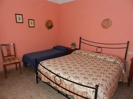 Bed and Breakfast Il Casale Poggibonsi 0*,